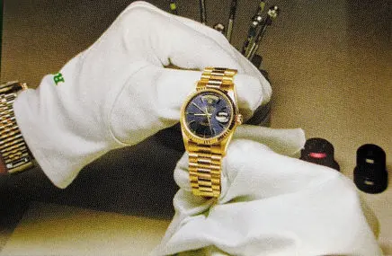 FACTORY SERVICING OF THE ROLEX OYSTER MOVEMENT